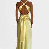 Леа Елегантна Рокля с Увивен Талия и V-Изрез