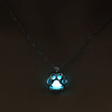 Светещо Колие с Лапа – Държач за Животни с Нощен Светлинен Ефект