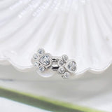 Малки обици с мотив на лапа – обици Huggie за жени