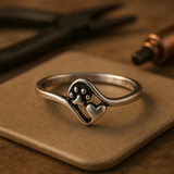 Сребърен пръстен с лапа и сърце