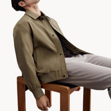 Калъф - Смес от Плат и Структурирани Слоеве