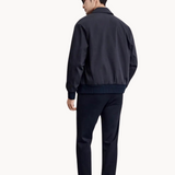 Калъф - Смес от Плат и Структурирани Слоеве