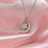 Сладко колие с лапа на куче, изработено от 925 сребро с цирконий