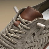 Спортни обувки - Горна част от смесена мрежа и омекотяваща подметка