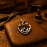 Сърдечна верига с лапички и цирконии - Верни спътници