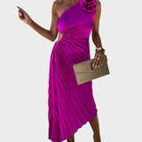 Ника - Елегантна Рокля с Набръчкани Рамена